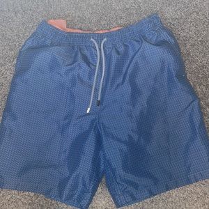 Men’s Peter Millar swim trunks